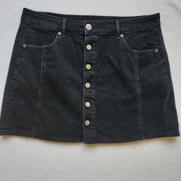 American Eagle Outfitters Dresses & Skirts - American Eagle Outfitters Black Denim Jean Skirt Mini Hi- Rise A-line Preppy 14